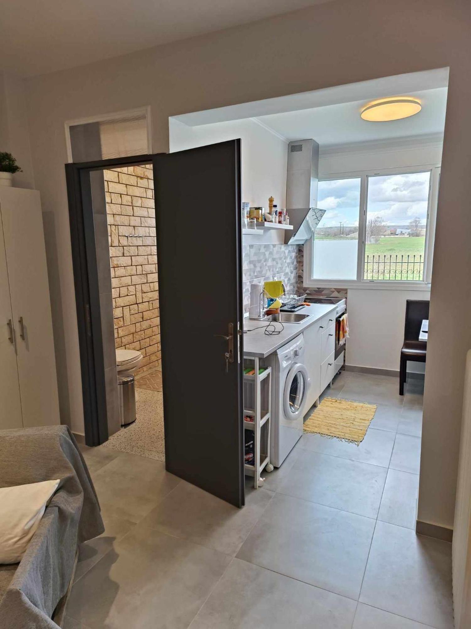 Polys Apartment And Paraskevi Studio With View Kayılar Dış mekan fotoğraf