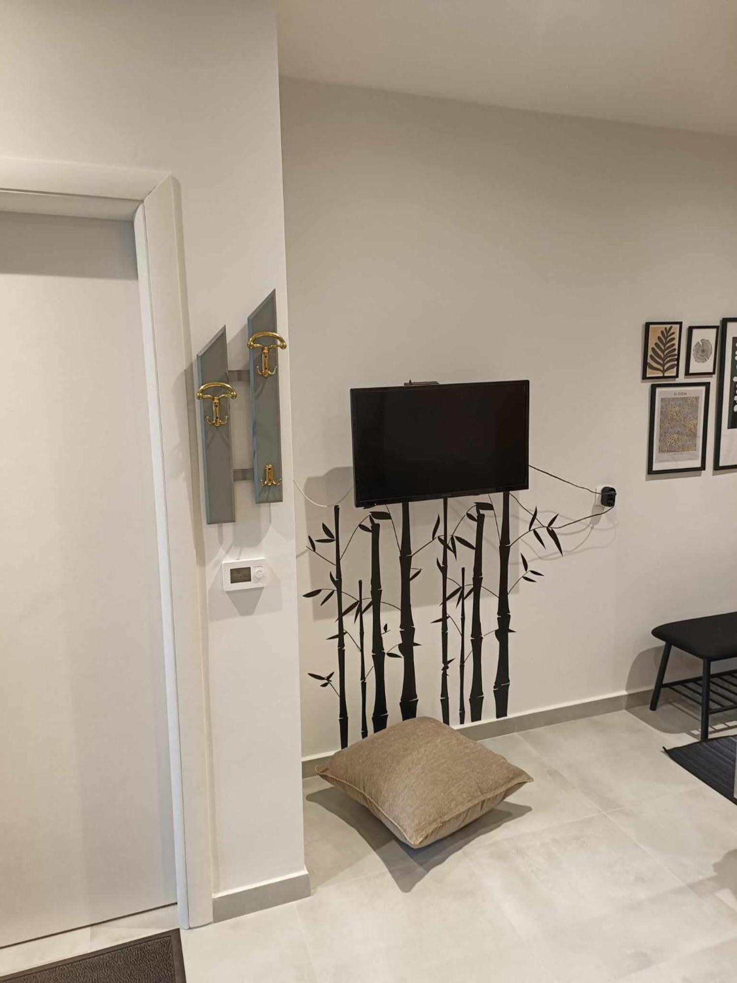 Polys Apartment And Paraskevi Studio With View Kayılar Dış mekan fotoğraf
